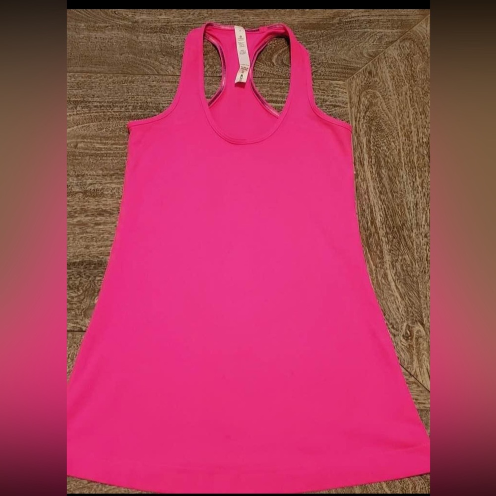 Lululemon tank